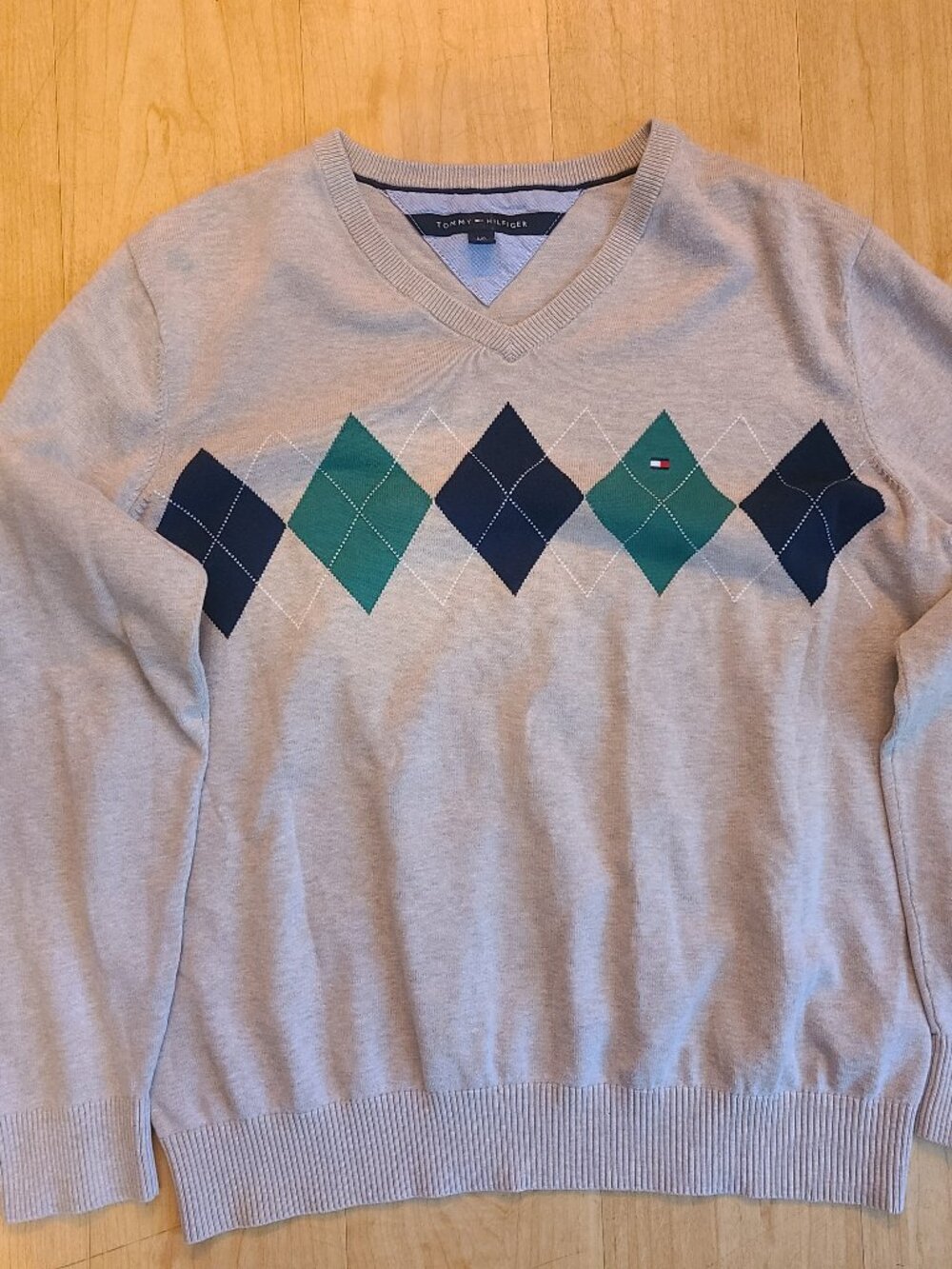 Tommy Hilfiger Mens Sweater Size Large V-Neck Argyle Beige Navy Green Knit L/G